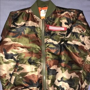 Mens camo bomber jacket